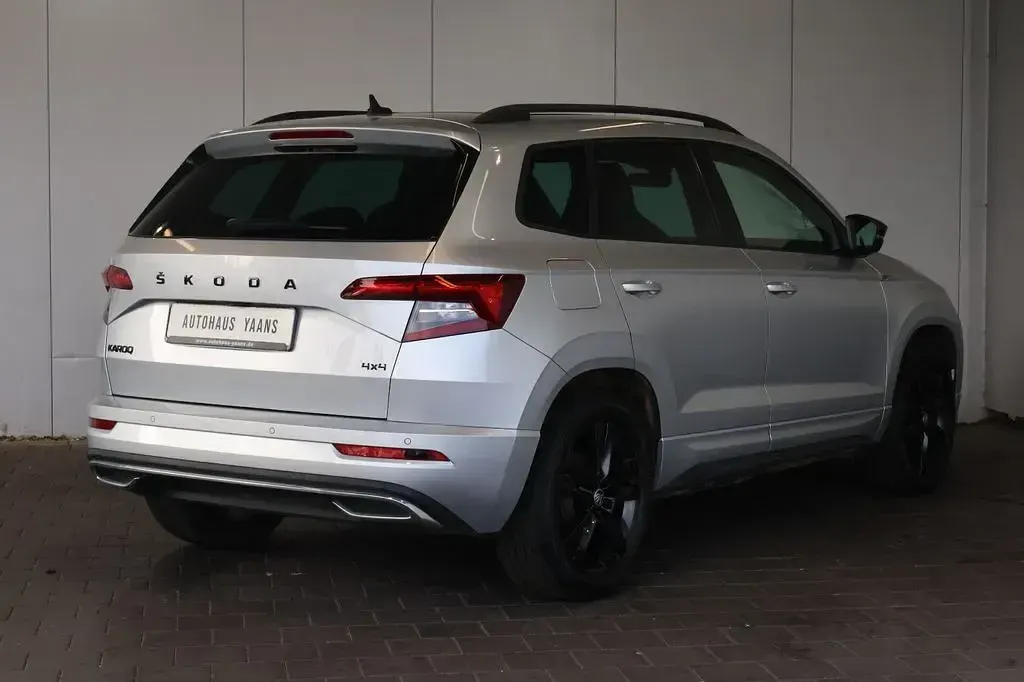 Gebraucht Skoda Karoq SportLine 190 PS (139 kW) 2020 Silber SUV