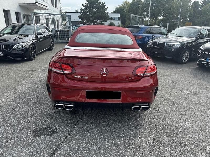 Gebraucht Mercedes C63 AMG AMG 476 PS (350 kW) 2022 Hyazinthrot Cabrio
