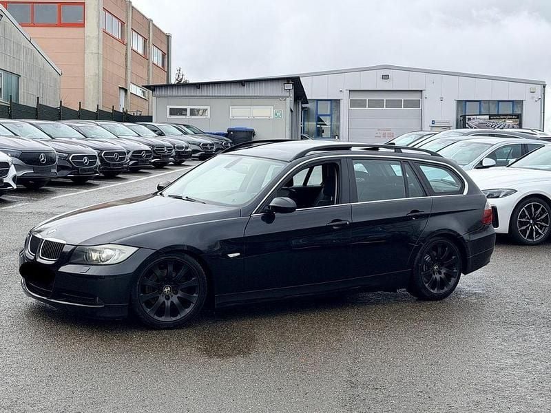 Gebraucht BMW 325 Performance 218 PS (160 kW) 2006 Schwarz Kombi
