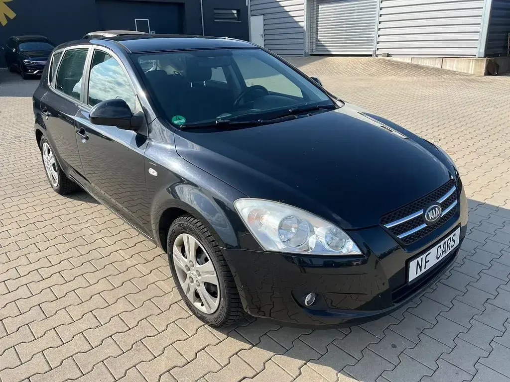 Gebraucht Kia Ceed 122 PS (89 kW) 2007 Schwarz Kleinwagen