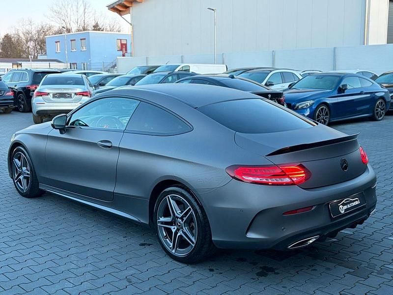 Gebraucht Mercedes C300 AMG 258 PS (189 kW) 2020 Schwarz Coupé