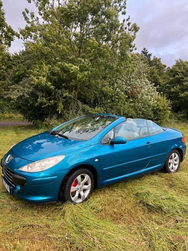 Blau Gebraucht 2007 Peugeot 307 CC Cabrio | 4.600 € (Fairer Preis) - Bild 1/4