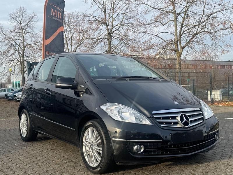 Gebraucht Mercedes A180 Elegance 116 PS (85 kW) 2010 Schwarz Kombi