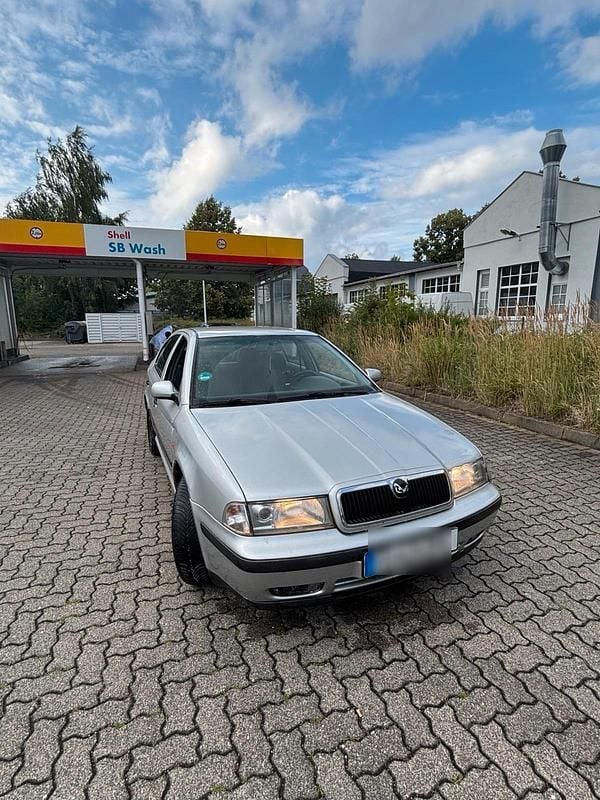 Gebraucht 2000 Skoda Octavia Limousine | 900 € (Superpreis) - Bild 1/4