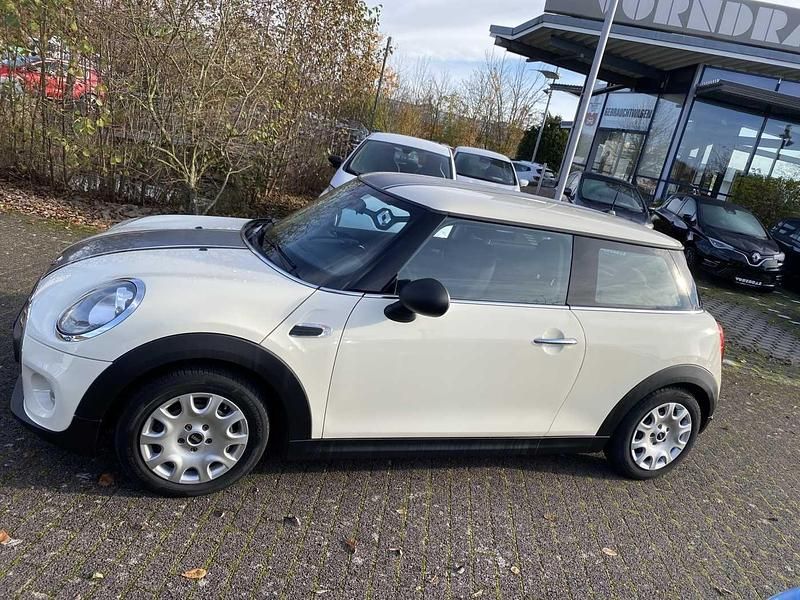 Gebraucht Mini Cooper Salt 75 PS (55 kW) 2016 Weiß Kleinwagen