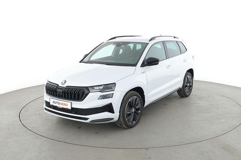 Weiß Gebraucht 2023 Skoda Karoq SportLine SUV | 31.390 € (Etwas zu teuer) - Bild 1/3