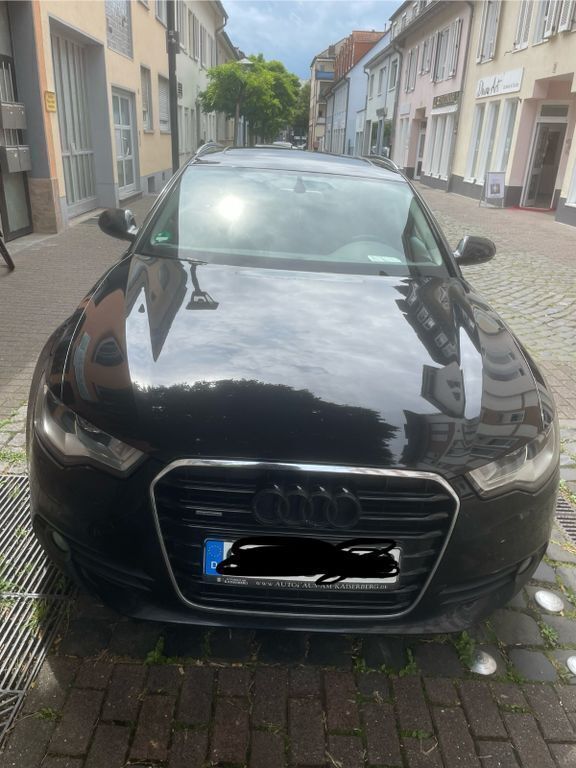 Schwarz Gebraucht 2012 Audi A6 Allroad Kombi | 9.500 € - Bild 1/4
