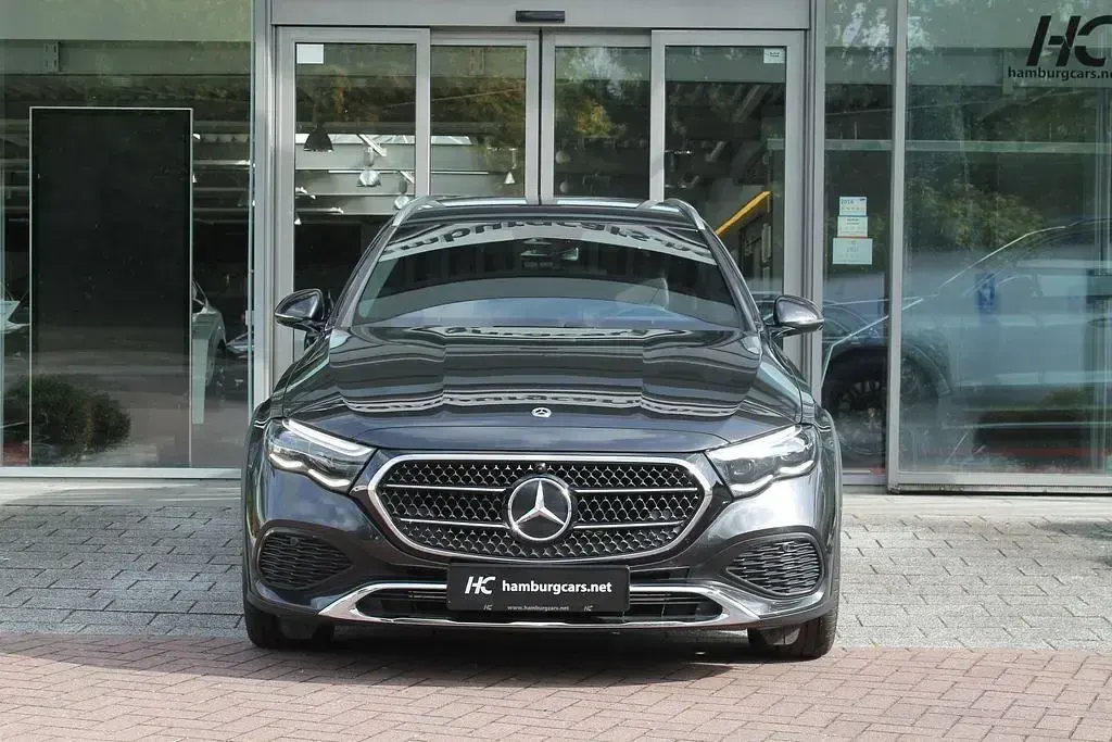 Gebraucht Mercedes E220 All-Terrain 200 PS (147 kW) 2025 Graphite gray  metallic... Kombi