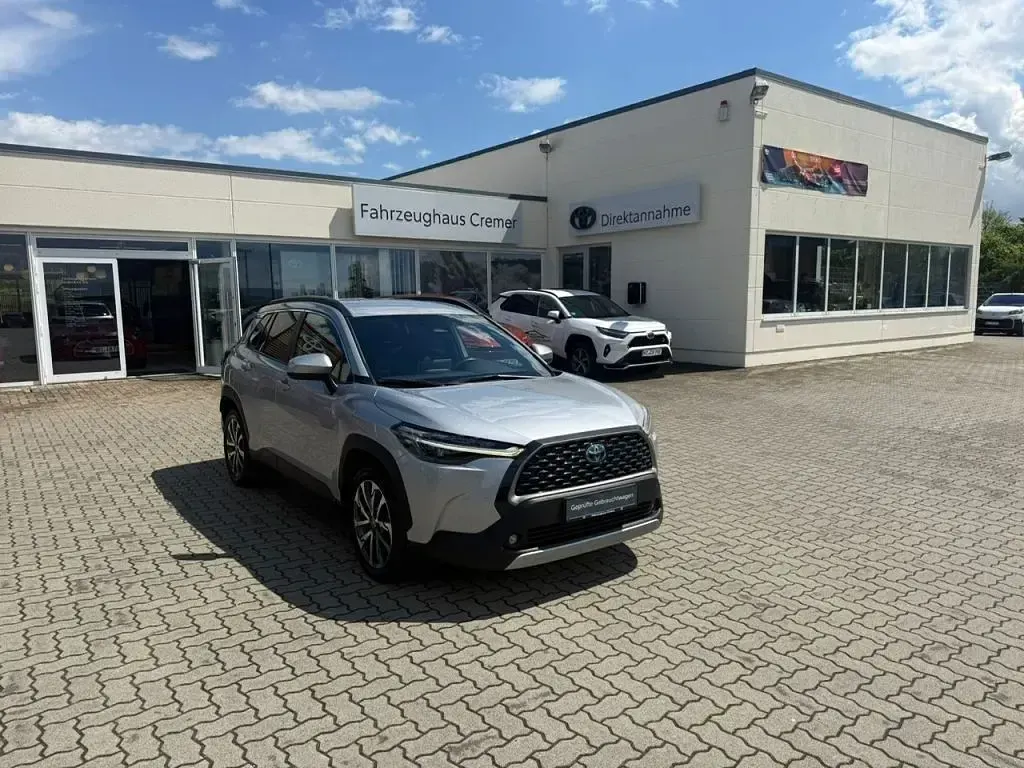 Gebraucht Toyota Corolla Cross Team 197 PS (144 kW) 2022 Silber SUV