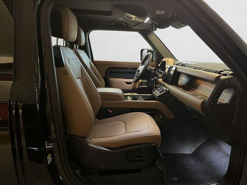 Gebraucht Land Rover Defender HSE Dynamic 426 PS (313 kW) 2025 Schwarz (metallic) SUV
