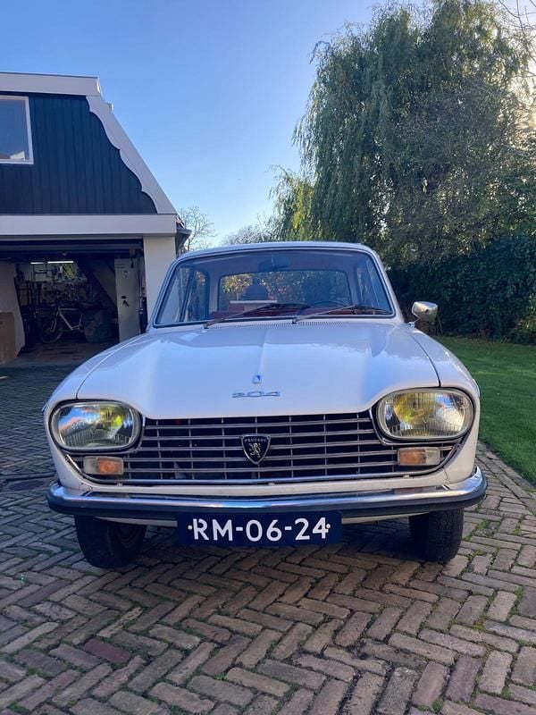 Gebraucht Peugeot 204 74 PS (54 kW) 1971 Weiß Limousine