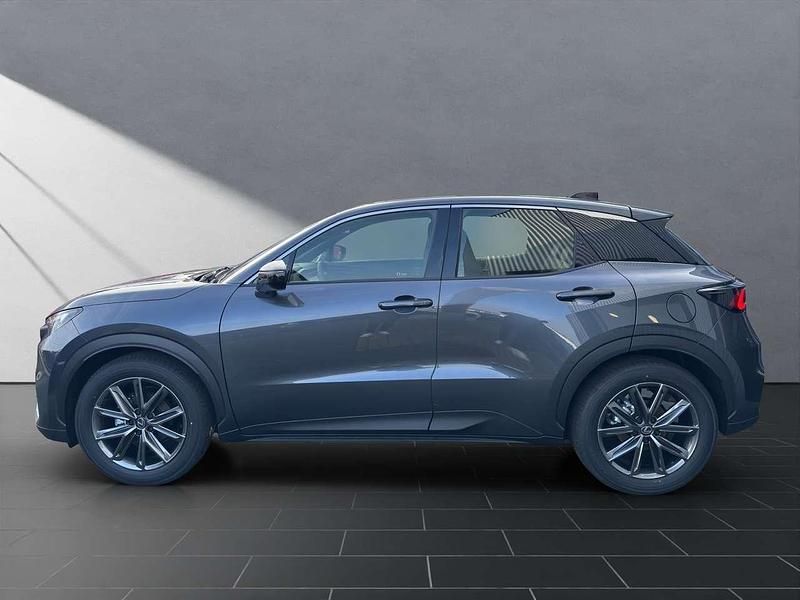 Neu Lexus LBX 136 PS (100 kW) 2026 Sonic grey SUV