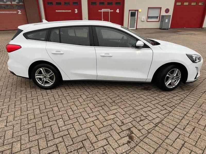 Gebraucht Ford Focus 120 PS (88 kW) 2021 Weiß Kombi