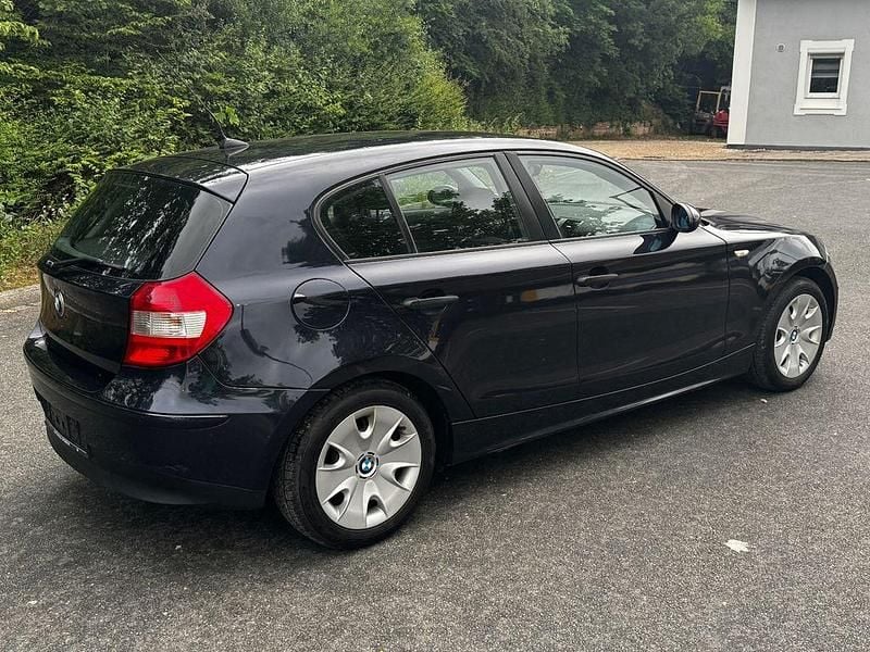 Schwarz Gebraucht 2006 BMW 118 Kleinwagen | 1.699 € (Guter Preis) - Bild 1/4