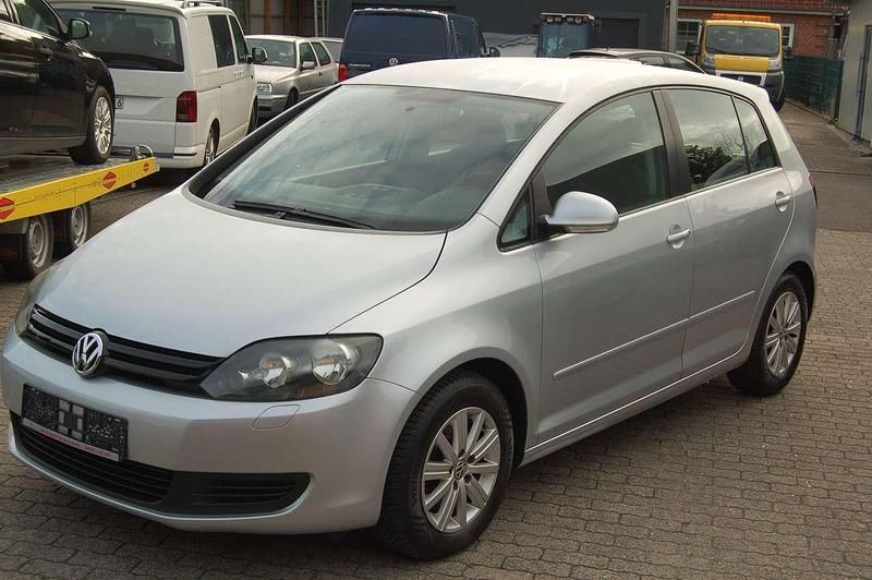 Reflexsilber metallic Gebraucht 2012 VW Golf VII Comfortline Limousine | 7.990 € (Fairer Preis) - Bild 1/4