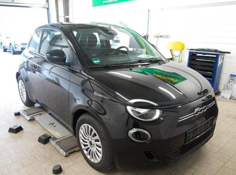 Schwarz Gebraucht 2021 Fiat 500e Action Kleinwagen | 12.990 € (Guter Preis) - Bild 1/3
