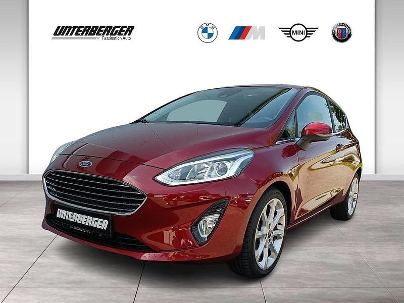 Rot Gebraucht 2018 Ford Fiesta Titanium Kleinwagen | 9.480 € (Fairer Preis) - Bild 1/4