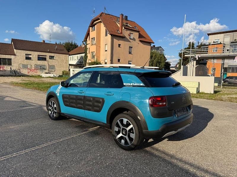 Gebraucht Citroën C4 Cactus Rip Curl 110 PS (80 kW) 2017 Blau Kleinwagen