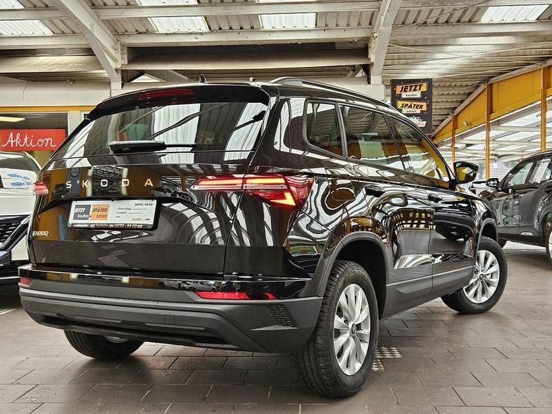 Neu Skoda Karoq 150 PS (110 kW) 2025 Silber SUV