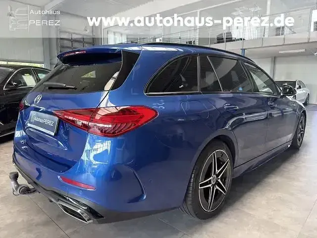Gebraucht Mercedes C300 AMG 258 PS (189 kW) 2025 Andere Limousine