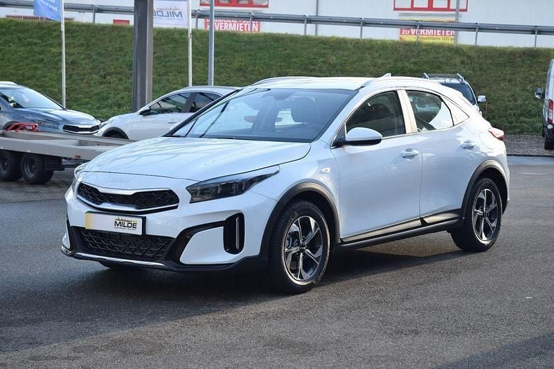 Neu Kia XCeed 150 PS (110 kW) 2025 Pentametall SUV