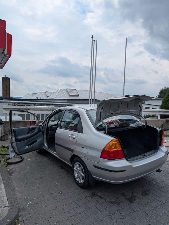 Gebraucht Suzuki Liana 90 PS (66 kW) 2002 Silber Limousine