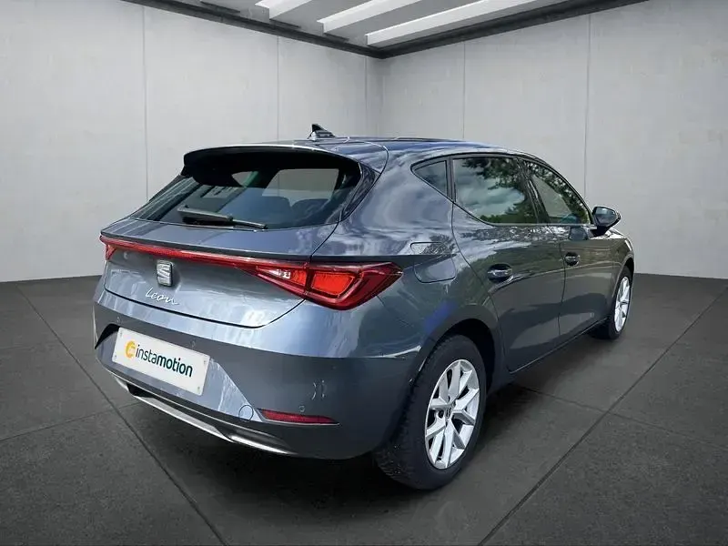 Gebraucht Seat Leon Style 131 PS (96 kW) 2021 Grau Kleinwagen