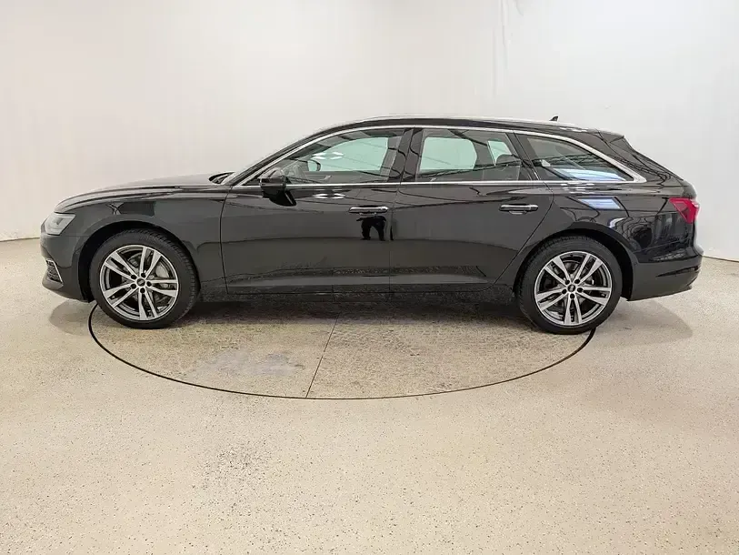 Gebraucht Audi A6 Design 265 PS (194 kW) 2021 Mythosschwarz metallic Limousine