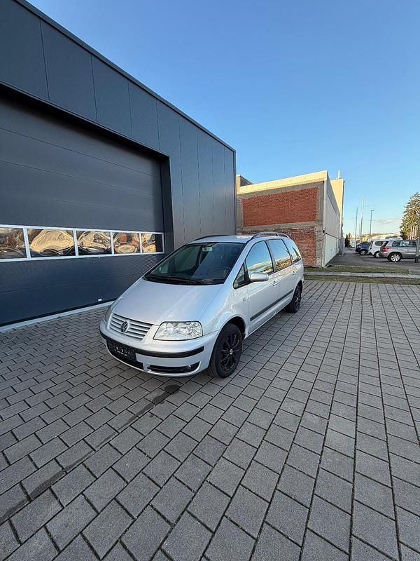 Gebraucht VW Sharan 116 PS (85 kW) 2002 Silber Van / Kleinbus