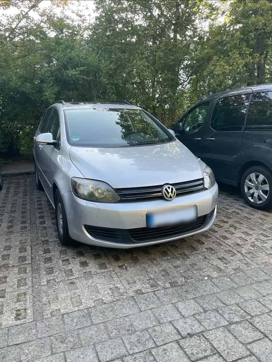 Gebraucht VW Golf Plus 122 PS (89 kW) 2010 Silber Van / Kleinbus