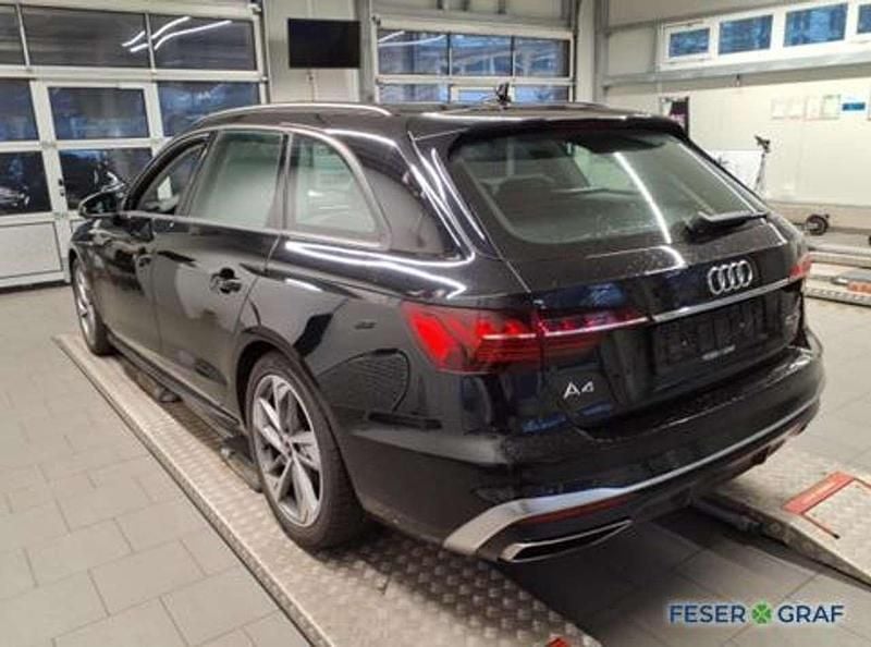 Gebraucht Audi A4 S-Line 204 PS (150 kW) 2023 Mythosschwarz metallic Kombi