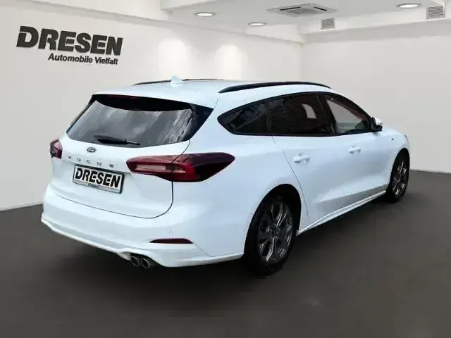 Gebraucht Ford Focus ST-Line X 116 PS (85 kW) 2025 Weiss Kombi