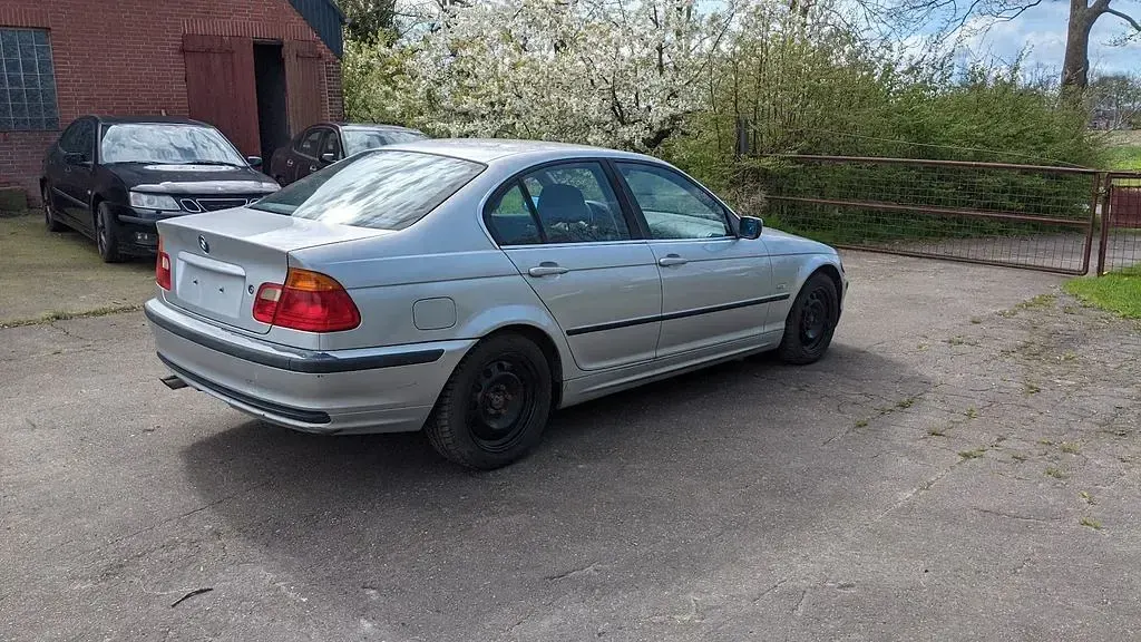 Second-hand BMW 320 150 CP (110 kW) 1998 Gri Berlinǎ