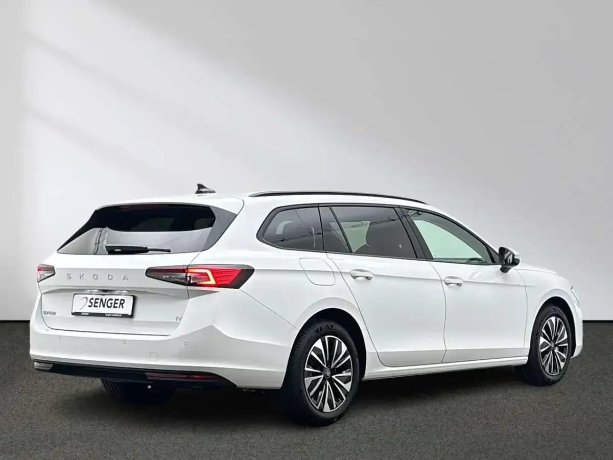 Ny Skoda Superb Selection 204 HK (150 kW) 2026 Hvid Stationcar