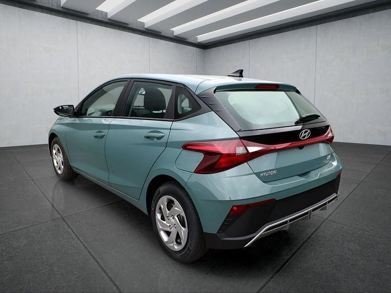 Grün Neu 2025 Hyundai i20 Select Kleinwagen | 18.699 € (Guter Preis) - Bild 1/1