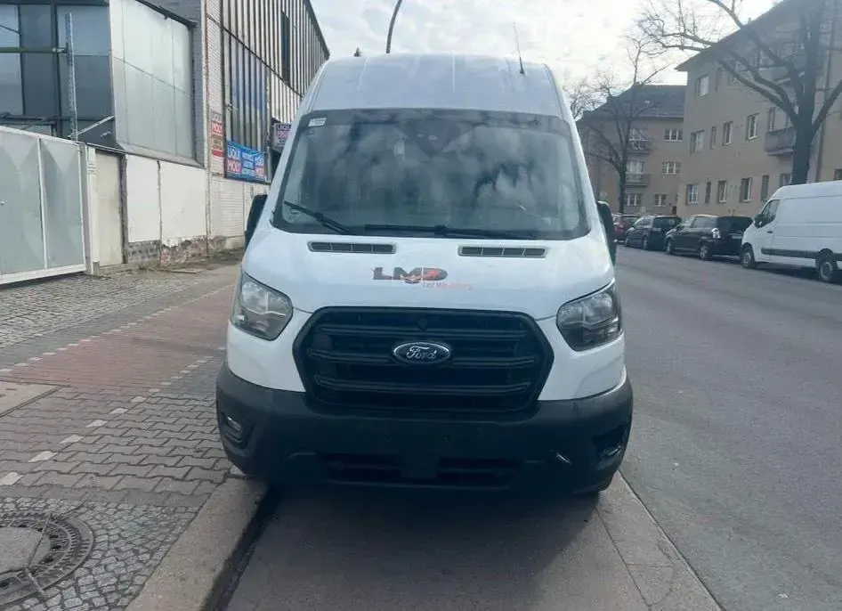 Używany Ford Transit 105 KM (77 kW) 2023 Biały Minivan