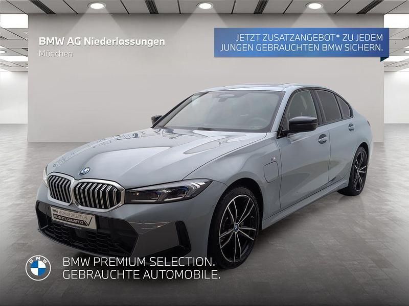 Grau Gebraucht 2024 BMW 330e M Sport Limousine | 45.907 € (Guter Preis) - Bild 1/2