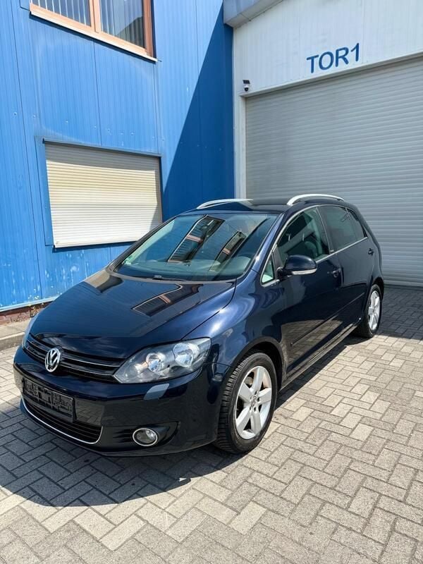 Blau Gebraucht 2011 VW Golf Plus Style Van / Kleinbus | 5.990 € (Fairer Preis) - Bild 1/4