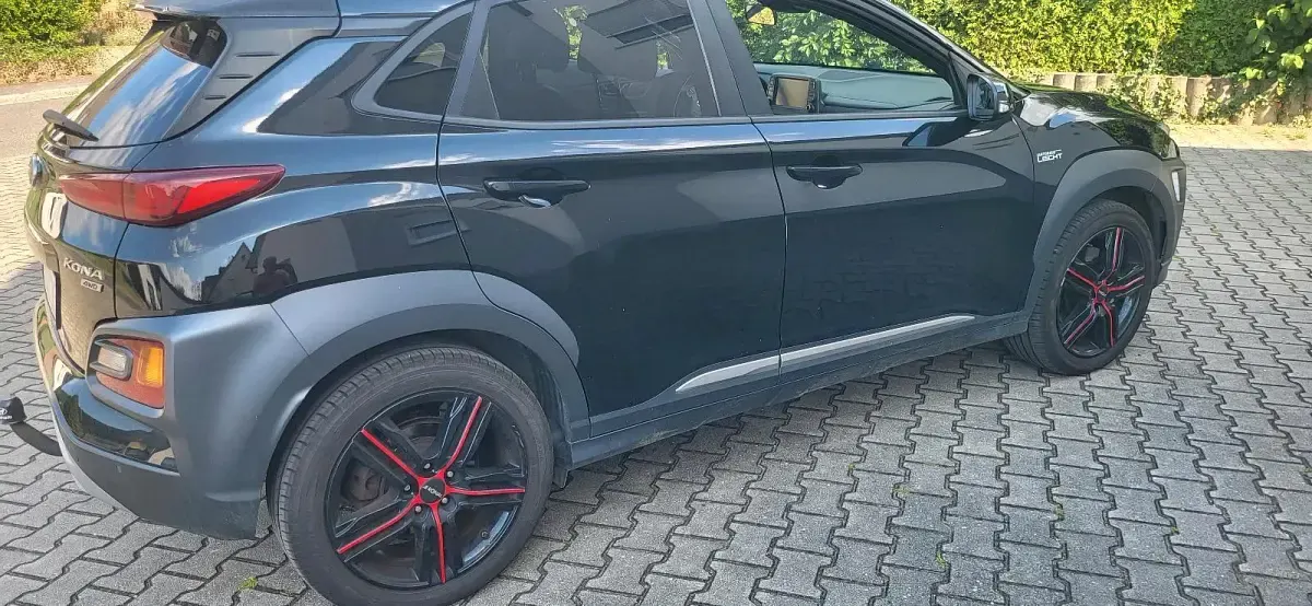 Gebraucht Hyundai Kona Style 179 PS (131 kW) 2018 Schwarz SUV