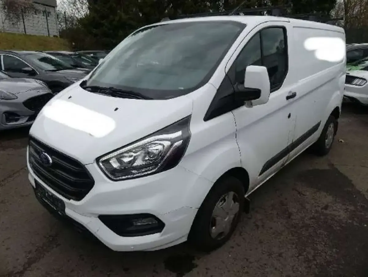 Gebraucht Ford Transit Custom Trend 105 PS (77 kW) 2022 Frostweiß Van / Kleinbus