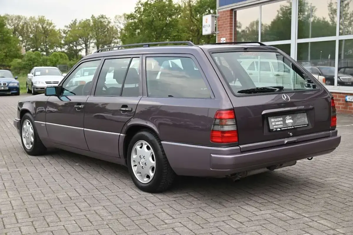 Brugt Mercedes E220 150 HK (110 kW) 1994 Lilla Stationcar