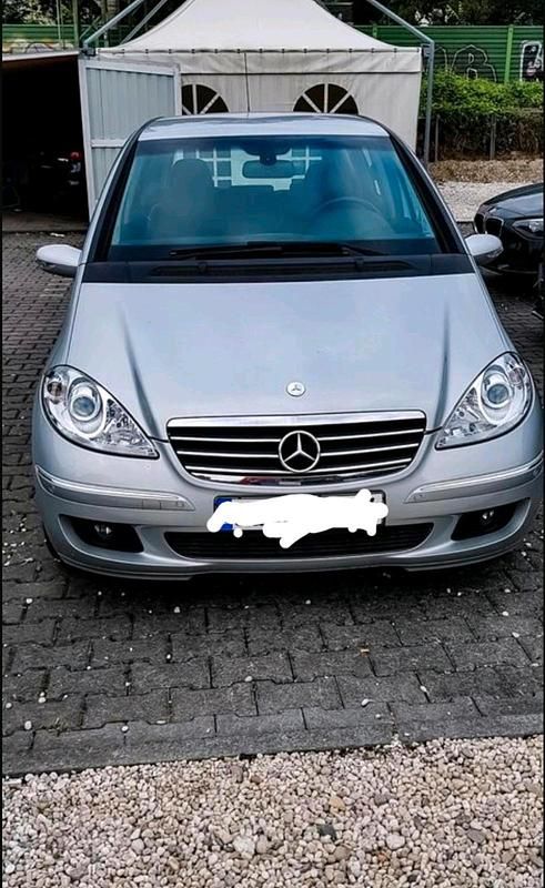 Silber Gebraucht 2007 Mercedes A180 Kleinwagen | 1.700 € (Fairer Preis) - Bild 1/4