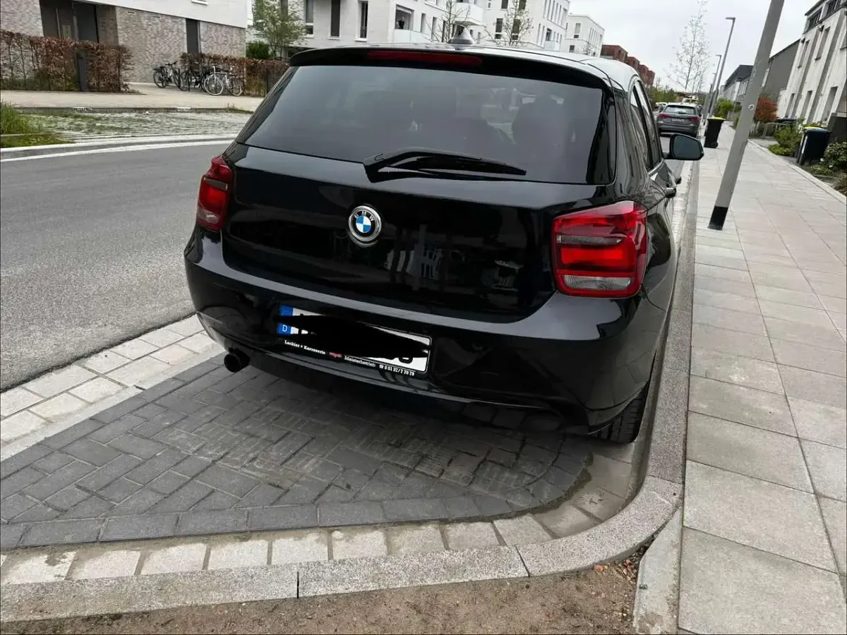 Gebraucht BMW 116 136 PS (100 kW) 2013 Schwarz Kleinwagen