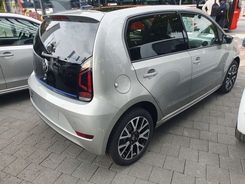 Gebraucht VW e-up! Edition 61 kW (83 PS) 2023 Silber Kleinwagen