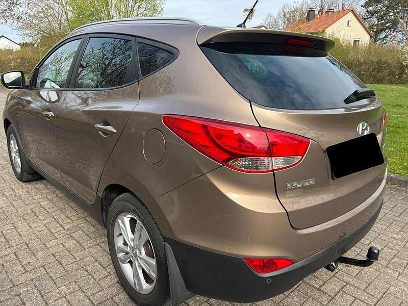 Gebraucht Hyundai ix35 Style 135 PS (99 kW) 2012 Gold SUV