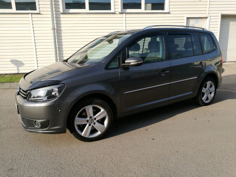 Verkauft Vw Touran Highline Automatik Gebraucht 2017 53 200 Km 1 4 Gebraucht Vw Touran Highline Automatik Navi Alcantara Pdc