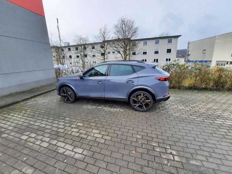 Grau Gebraucht 2024 Cupra Formentor VZ SUV | 37.500 € (Guter Preis) - Bild 1/4
