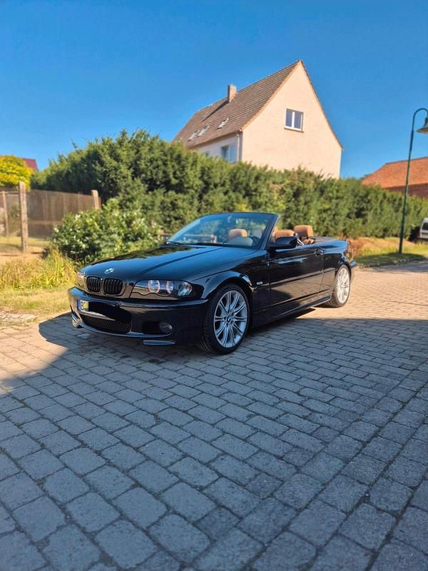 Schwarz Gebraucht 2002 BMW 320 Cabriolet M Sport Cabrio | 14.490 € - Bild 1/4