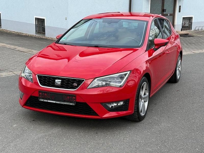 Gebraucht Seat Leon FR-Line 179 PS (131 kW) 2013 Rot Limousine