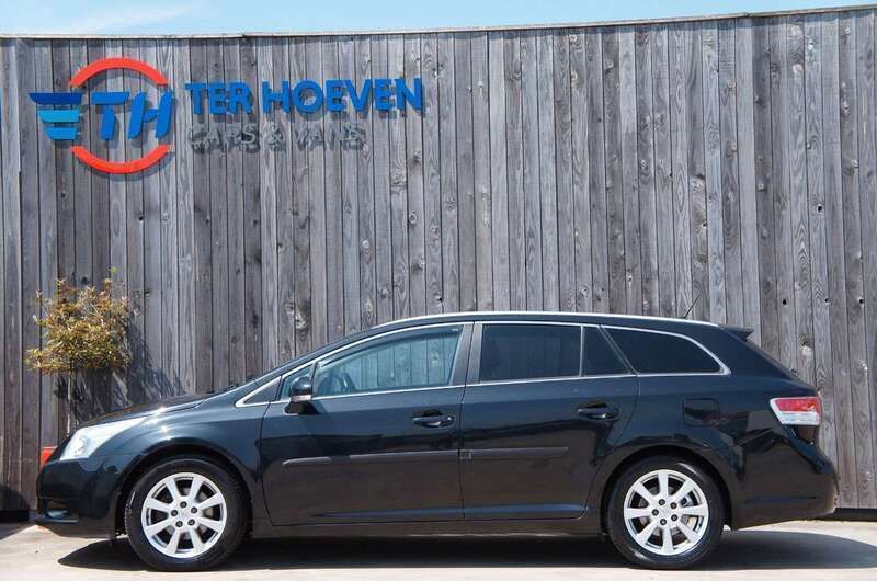 Black metallic Gebraucht 2009 Toyota Avensis Kombi | 4.950 € (Guter Preis) - Bild 1/4
